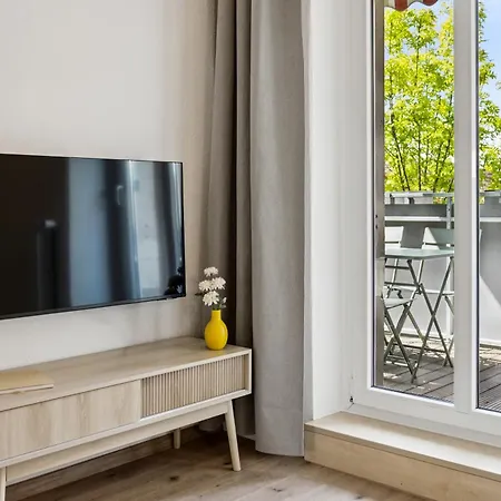 דירה Moderne Fuer Familien I Zentral I Balkon פירנה