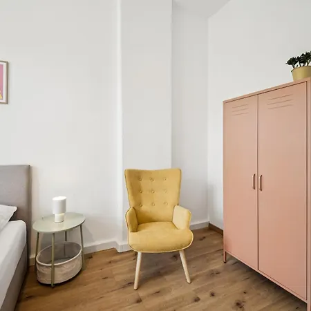 Moderne Fuer Familien I Zentral I Balkon דירה