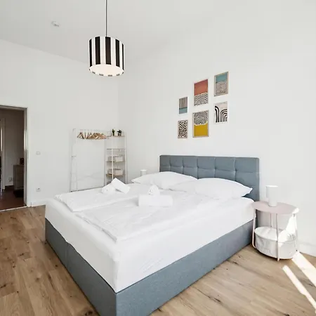 Moderne Fuer Familien I Zentral I Balkon דירה *