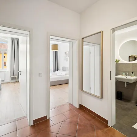 Moderne Fuer Familien I Zentral I Balkon